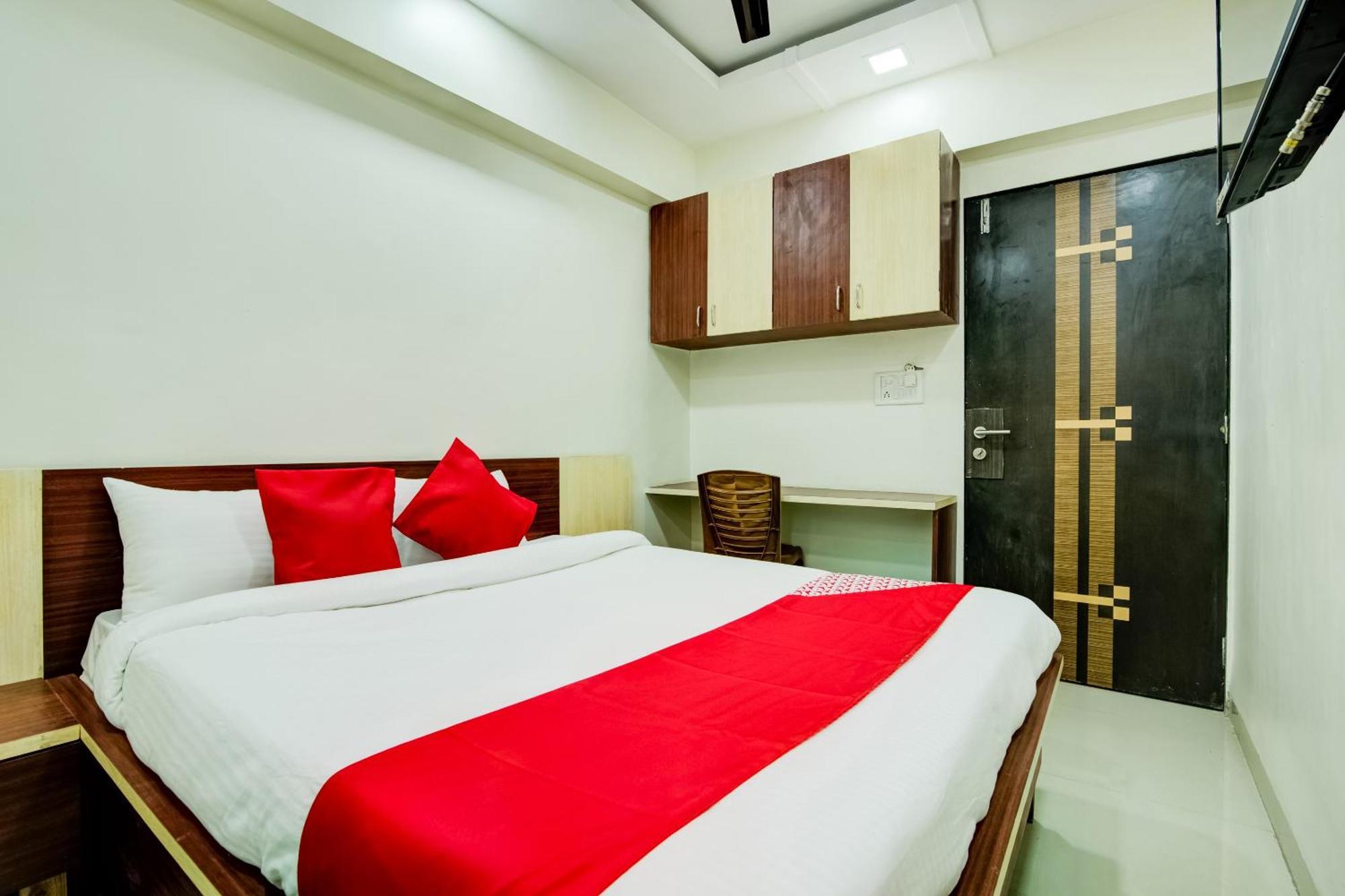 Hotel O Kunal Palace Нави Мумбаи Экстерьер фото
